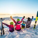 Comment bien se préparer pour un séjour au ski : conseils essentiels. voyage au ski